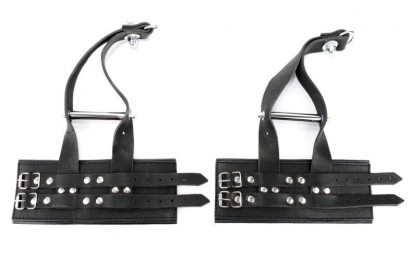 Черные наручники для подвешивания