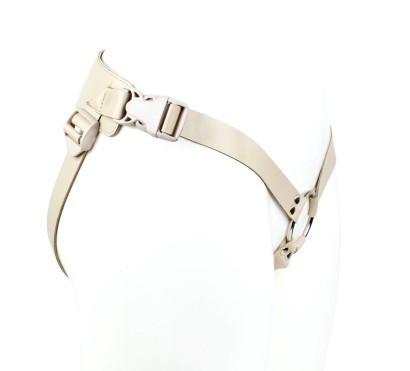 Поясной фаллоимитатор с мошонкой телесного цвета - 18 см.