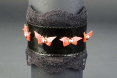 Подшитый чёрный запястник  Готика-4  с бантиками