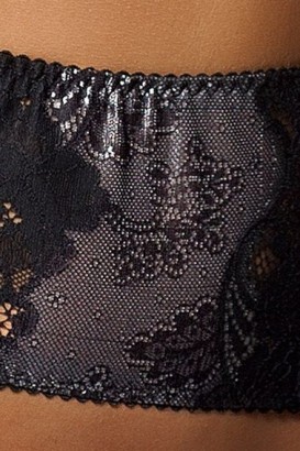 Роскошный комплект с открытой грудью Alexia