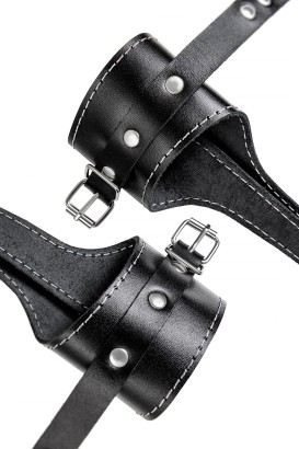 Черные подвесы с белой строчкой