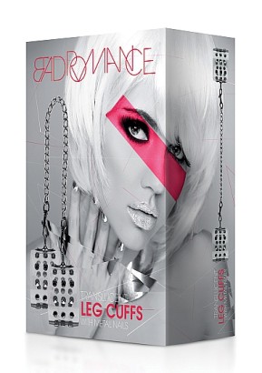 Прозрачные оковы для рук или ног