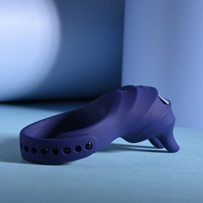 Синее эрекционное виброкольцо с клиторальной подушечкой и пультом ДУ Adjustable Fun Ring