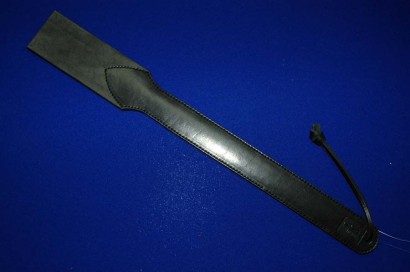 Чёрная шлёпалка-хлопушка - 50 см.