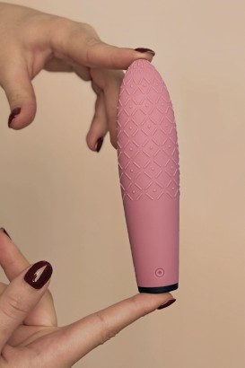 Розовый мини-вибратор с сенсорным управлением Lumi