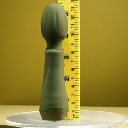 Мини-вибромассажёр цвета хаки Heartfelt - 13,4 см.