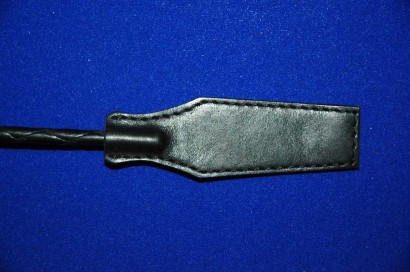 Чёрный кожаный стек с наконечником-отвёрткой - 70 см.