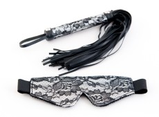 Серебристый кружевной набор: маска и флоггер