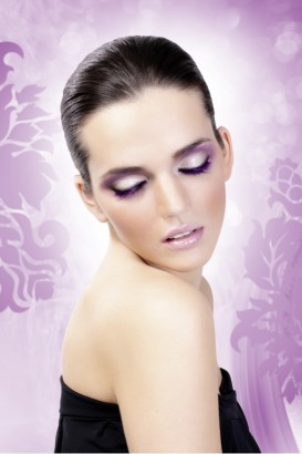 Асимметричные фиолетовые ресницы Deluxe