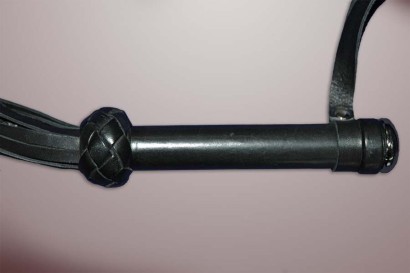 Чёрная кожаная плеть  Стёгалка-погонялка! - 65 см.