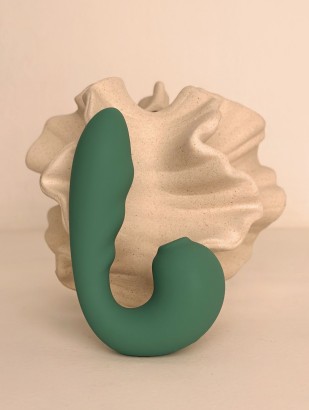 Зеленый вибратор с вакуумной стимуляцией Duo Viro