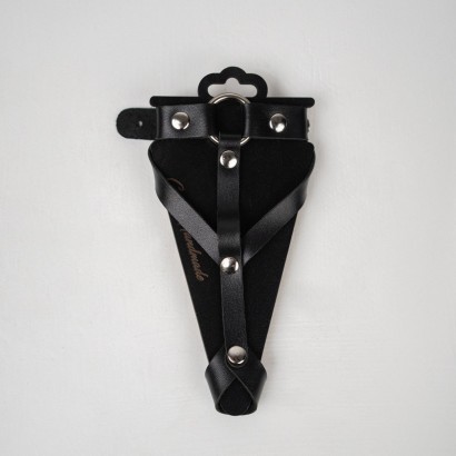 Черный кожаный браслет с кольцом