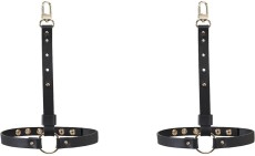 Черные гартеры с металлической фурнитурой